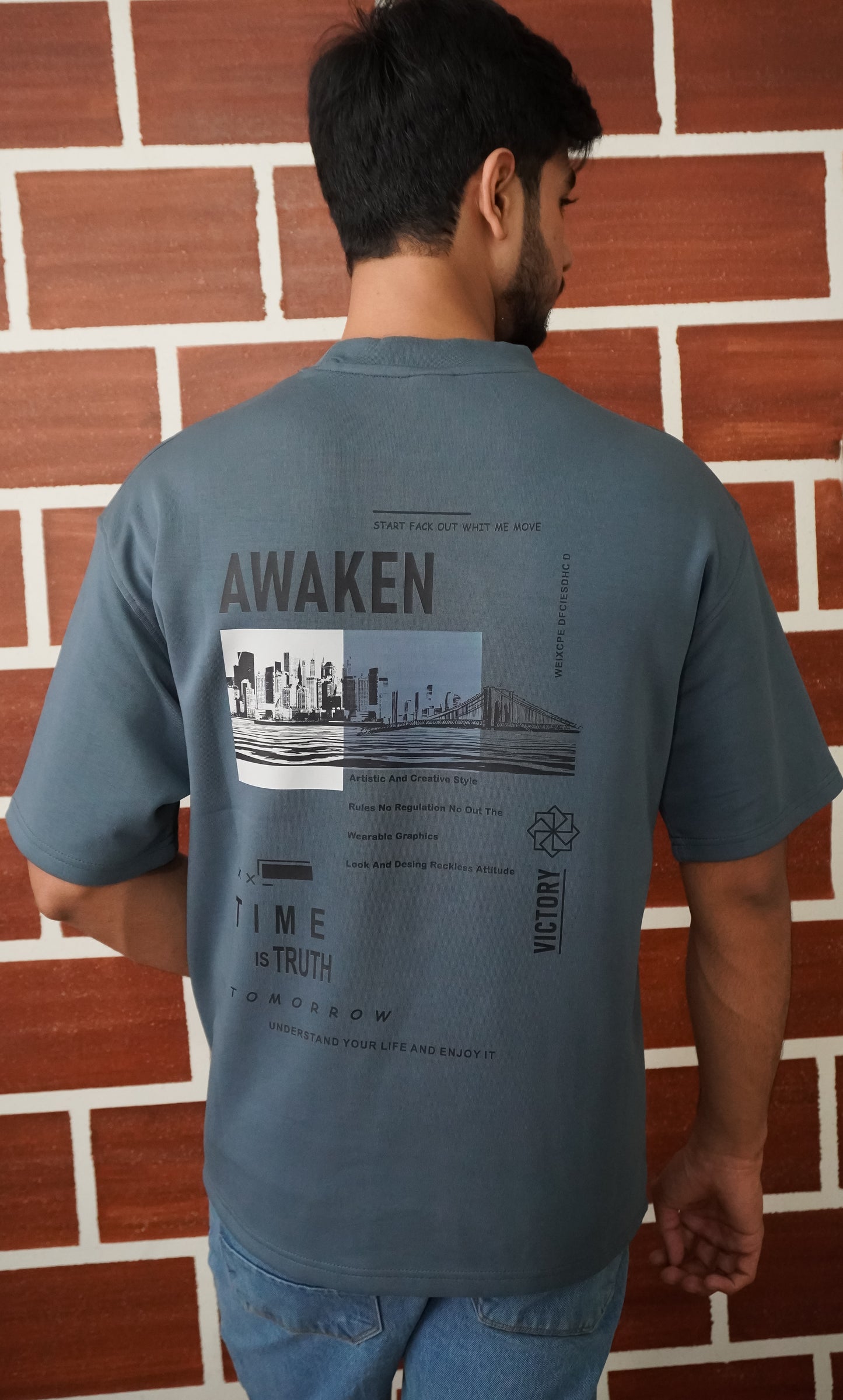 Bold AWAKEN Graphics Oversized Tsirts