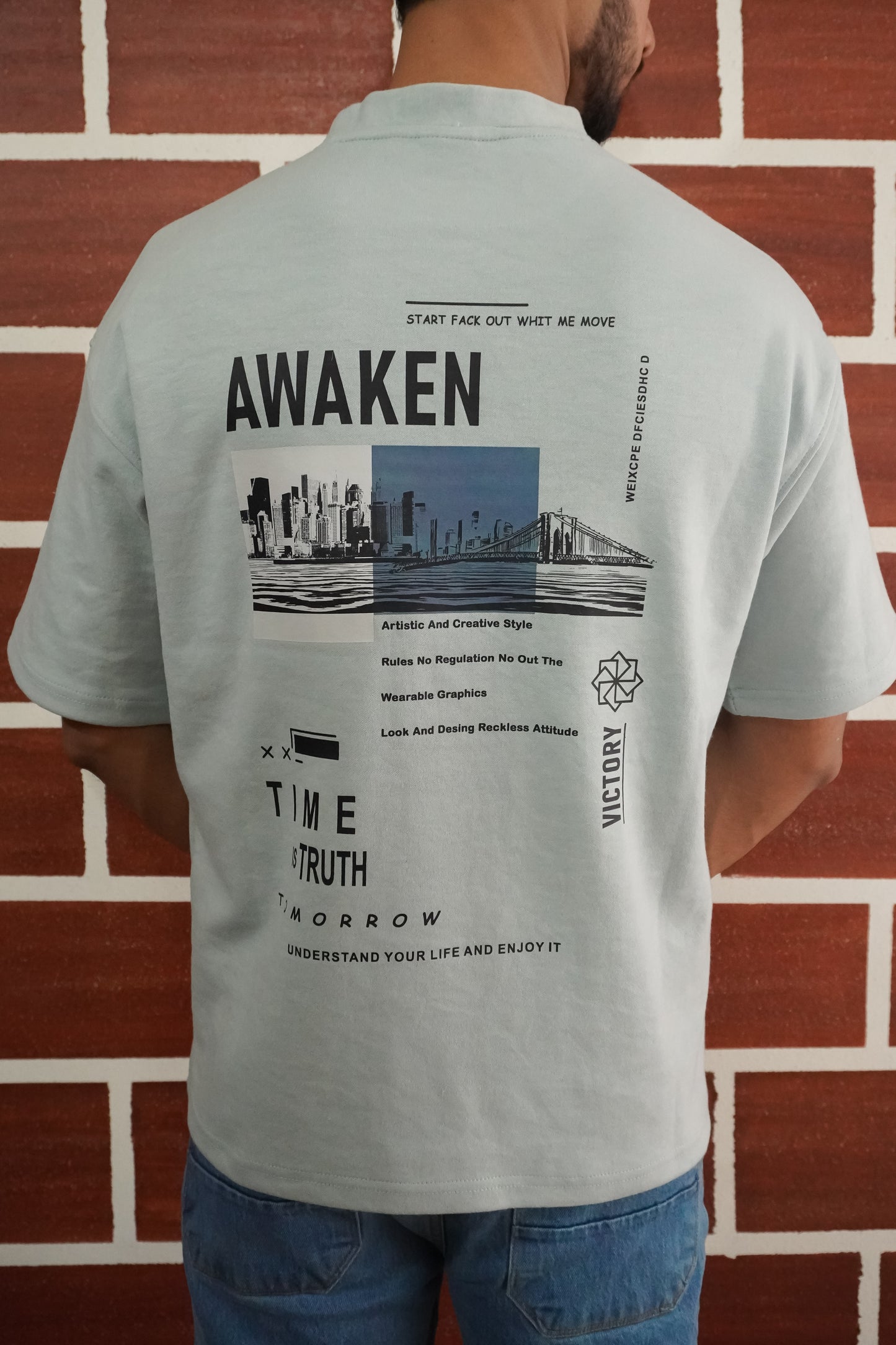 Bold AWAKEN Graphics Oversized Tsirts
